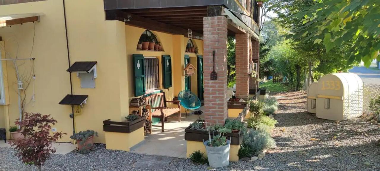 Casa In Campagna Oltrepo' Pavese Montecalvo Versiggia Luaran gambar